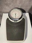 Vintage Seca 762 Mechanical Floor Scale Made Germany 320 Lb 150 Kg Capacity. Fixed Price $42.00.