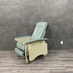 Invacare Deluxe 3 Position Recliner. Fixed Price $385.00.