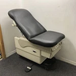 Midmark Ritter 622 Barrier Free Power Examination Table Any Color Upholstery. Fixed Price $3000.00.